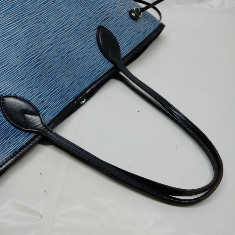 Louis Vuitton Neverfull MM Blue Epi Tote